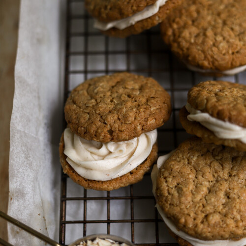 brown-butter-chai-oatmeal-sandwich-cookies_blog-9