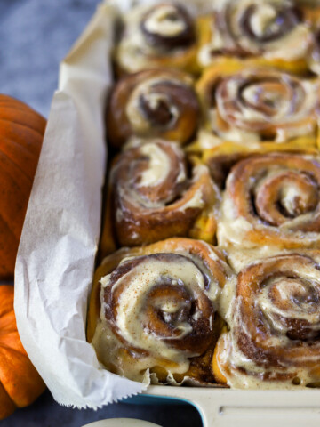 pumpkin-brioche-cinnamon-rolls-11