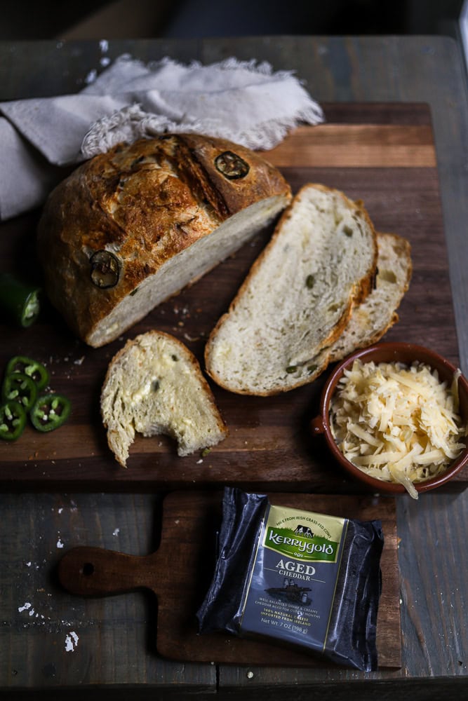 no-knead-jalapeno-cheddar-artisan-bread-14