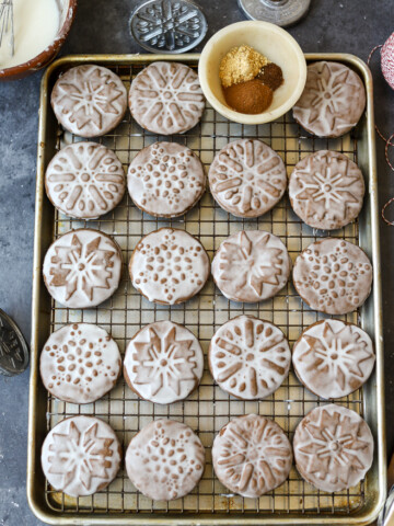 stamped-soft-gingerbread-cookies_lionsbread-5